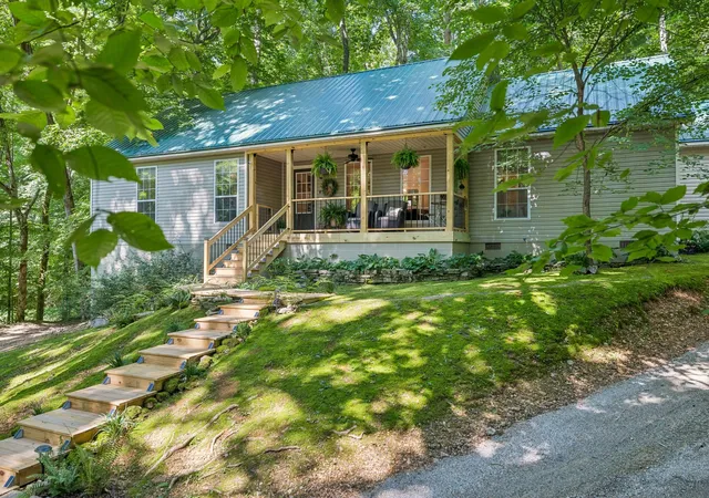 Homes for sale in Hampshire, TN | 4574 Hampshire Pike, Hampshire, TN 38461 | MLS# 3260763