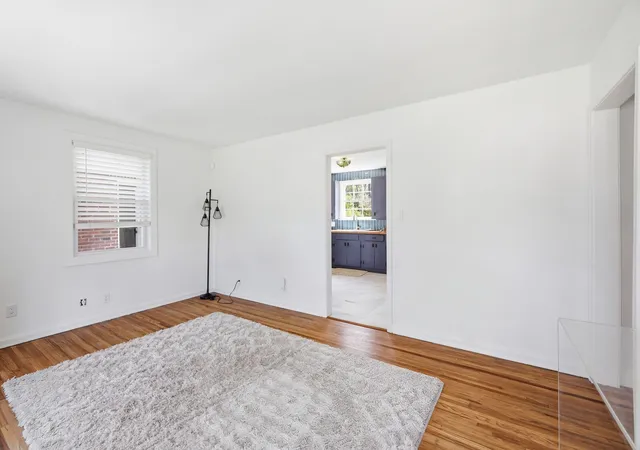 Photo 4 of Single family home for sale at 705 Drummond Dr, Nashville, TN 37211 | MLS# 3262082 | Listing updated on 2026-08-23
