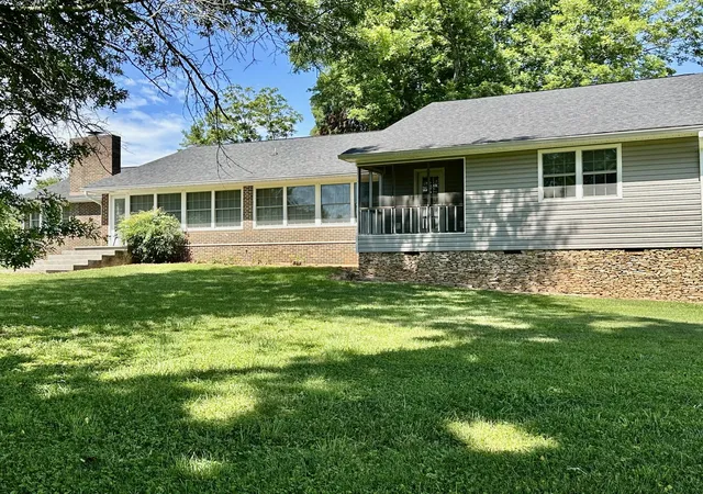 Photo 4 of Single family home for sale at 991 Highway 39 E, Englewood, TN 37329 | MLS# 3255569 | Listing updated on 2026-09-28