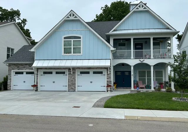 1st image of 221 Hammock Dr, Winchester, TN 37398 | MLS# 3259725