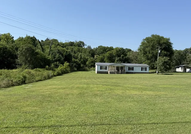 Homes for sale in Alexandria, TN | 1978 Lower Helton Rd, Alexandria, TN 37012 | MLS# 3256644