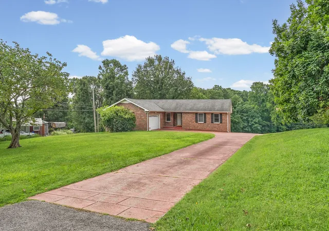 Photo 1 of Single family home for sale at 278 Earl Slate Rd, Clarksville, TN 37043 | MLS# 3261224 | Listing updated on 2026-08-20