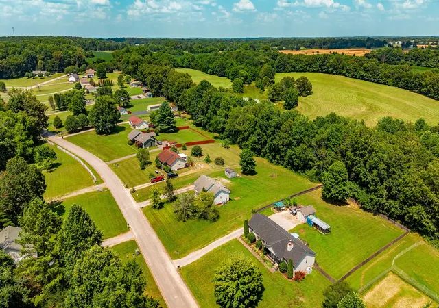 2nd image of 2029 Shawnee Ln, Greenbrier, TN 37073 | MLS# 3256360