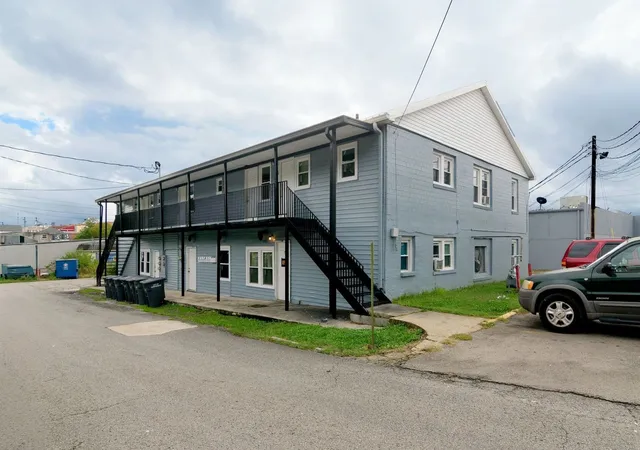 Photo 3 of Multi family home for sale at 206 Edison St W, Fayetteville, TN 37334 | MLS# 3255670 | Listing updated on 2026-09-07