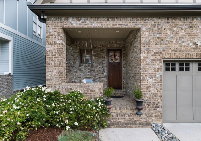 Photo 2 of Single family home for sale at 1906 Kimbark Dr, Nashville, TN 37215 | MLS# 3306073 | Listing updated on 2026-09-08