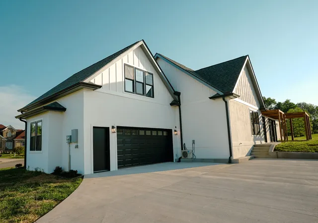 3rd image of 100 Waycross Dr, Shelbyville, TN 37160 | MLS# 3259667