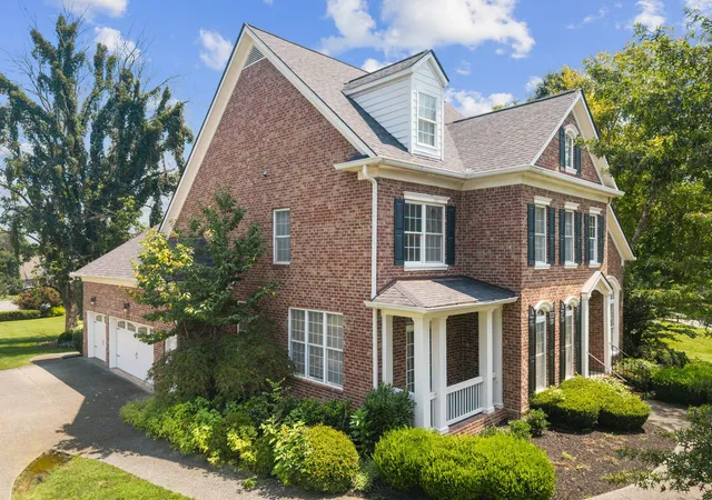 Photo 3 of Single family home for sale at 1300 Bull Run Ct, Nolensville, TN 37135 | MLS# 3255686 | Listing updated on 2026-09-07