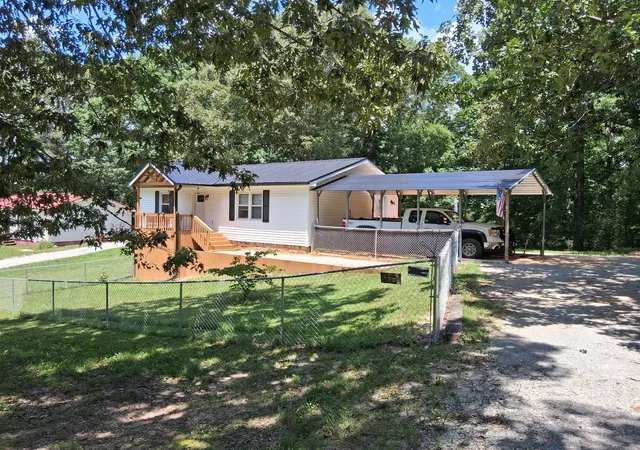 Homes for sale in Camden, TN | 60 Jayson St, Camden, TN 38320 | MLS# 3255884