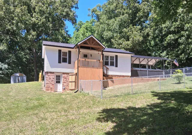 Homes for sale in Camden, TN | 60 Jayson St, Camden, TN 38320 | MLS# 3255884