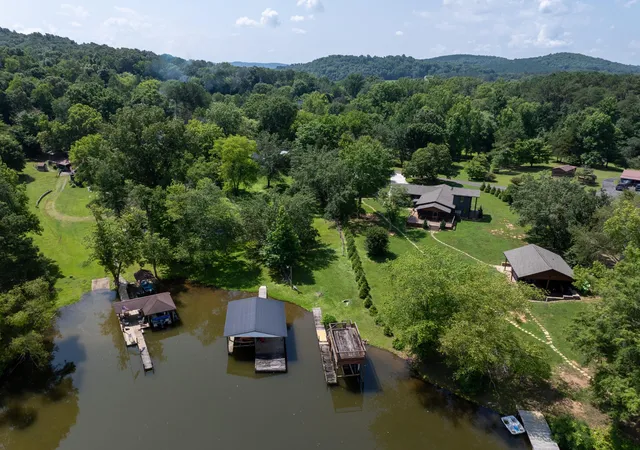 Homes for sale in Decatur, TN | 190 Sundown Shores Lane, Decatur, TN 37322 | MLS# 3255722