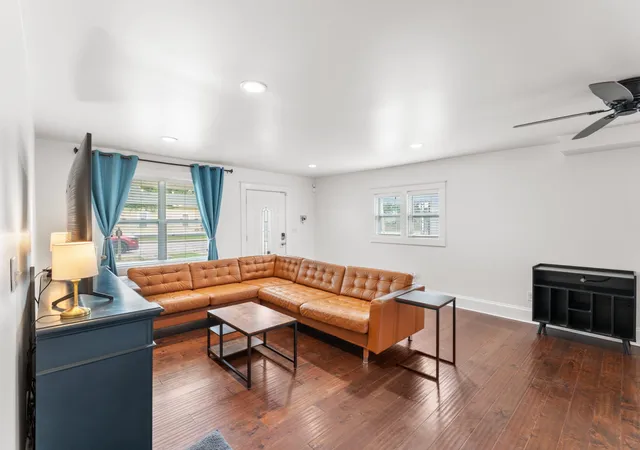 Photo 3 of Single family home for sale at 1503 21st Avenue N, Nashville, TN 37208 | MLS# 3255929 | Listing updated on 2026-08-22