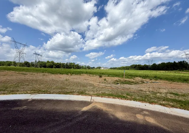 1st image of 10 Fawn Meadows, Clarksville, TN 37043 | MLS# 3255980