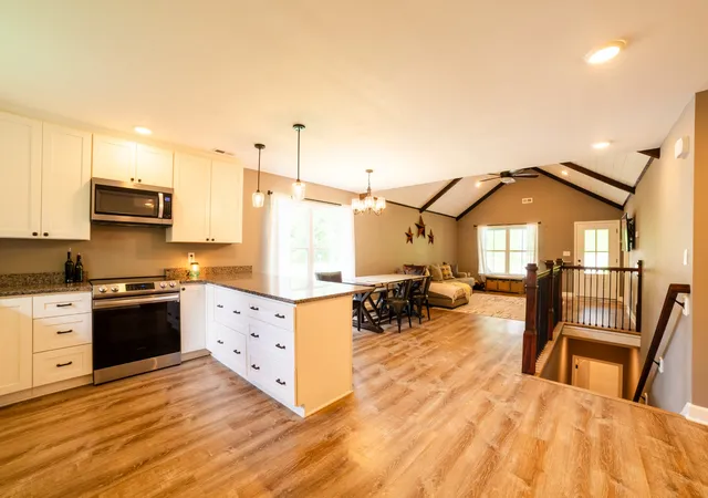 2nd image of 420 Fort Hill Dr, Pulaski, TN 38478 | MLS# 3269883