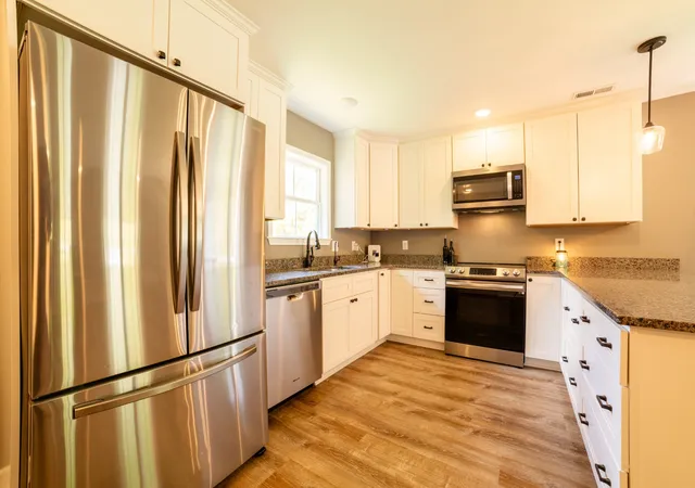 Photo 3 of Single family home for sale at 420 Fort Hl Dr, Pulaski, TN 38478 | MLS# 3269883 | Listing updated on 2026-09-01