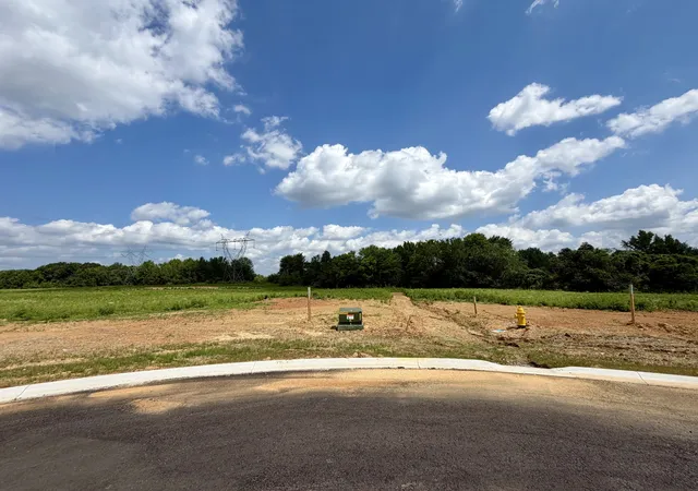 Photo 1 of Land for sale at 11 Fawn Meadows, Clarksville, TN 37043 | MLS# 3255981 | Listing updated on 2026-08-20