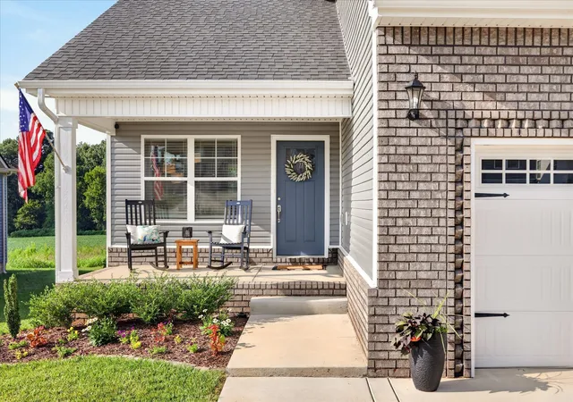 Photo 3 of Single family home for sale at 210 Ardell Dr, Clarksville, TN 37040 | MLS# 3260707 | Listing updated on 2026-10-23