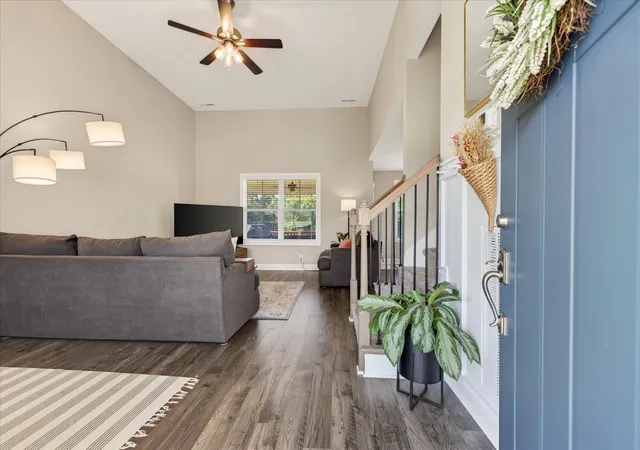 Photo 3 of Single family home for sale at 210 Ardell Dr, Clarksville, TN 37040 | MLS# 3260707 | Listing updated on 2026-10-23