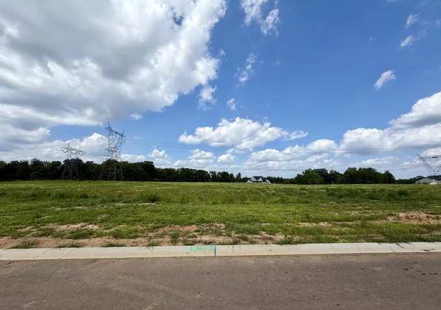 Photo 1 of Land for sale at 30 Fawn Meadows, Clarksville, TN 37043 | MLS# 3255985 | Listing updated on 2026-08-20