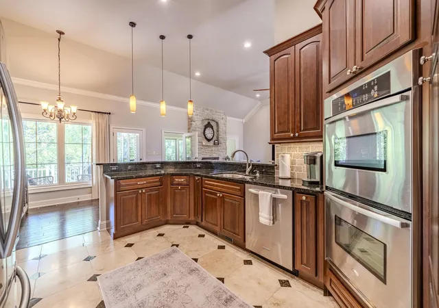 Homes for sale in Savannah, TN | 830 Bowen Dr, Savannah, TN 38372 | MLS# 3255913