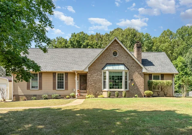 Photo 2 of Single family home for sale at 8049 New Chapel Rd, Springfield, TN 37172 | MLS# 3255922 | Listing updated on 2026-08-29