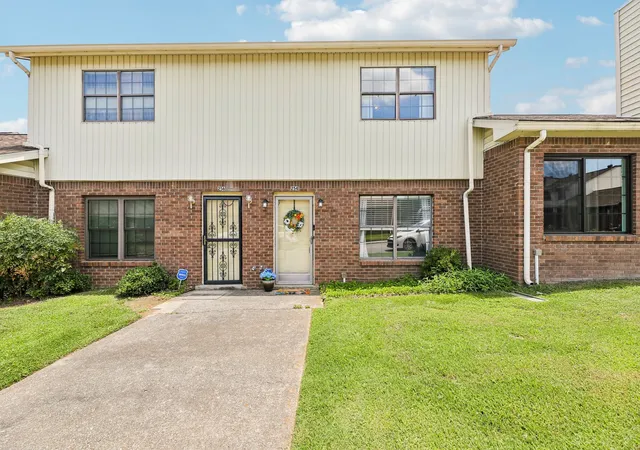 Photo 3 of Townhouse for sale at 254 Mayflower Ln N, Madison, TN 37115 | MLS# 3256526 | Listing updated on 2026-08-20