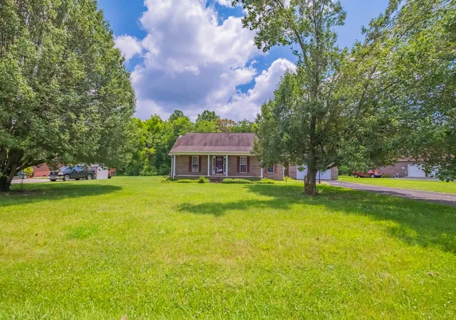 Homes for sale in Manchester, TN | 537 Big Oak Dr, Manchester, TN 37355 | MLS# 3259963
