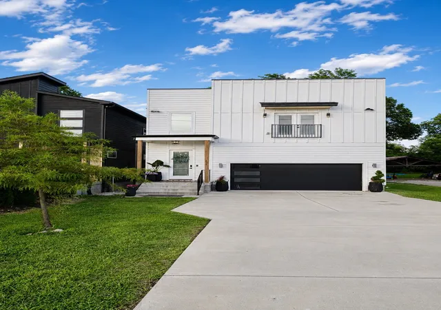 Photo 3 of Single family home for sale at 434 Westboro Dr, Nashville, TN 37209 | MLS# 3288302 | Listing updated on 2026-09-03
