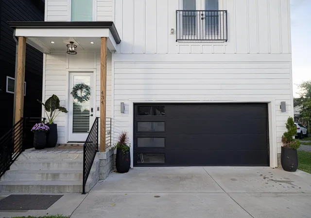 Photo 4 of Single family home for sale at 434 Westboro Dr, Nashville, TN 37209 | MLS# 3288302 | Listing updated on 2026-09-03