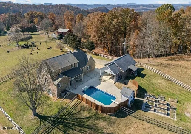 Photo 3 of Single family home for sale at 6130 James Cline Rd, Talbott, TN 37877 | MLS# 3539579 | Listing updated on 2026-09-28
