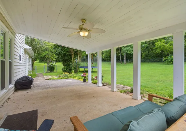 2nd image of 1829 Fox Chase Dr, Goodlettsville, TN 37072 | MLS# 3280733