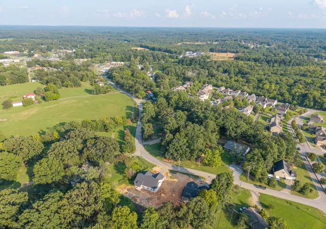 Photo 3 of Single family home for sale at 7206 Cox Pike, Fairview, TN 37062 | MLS# 3297998 | Listing updated on 2026-08-21