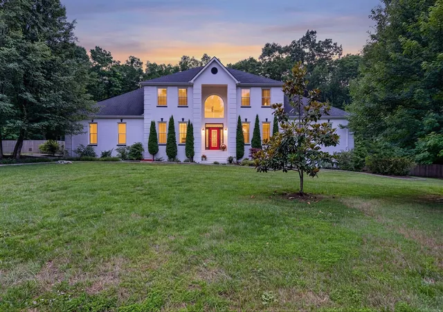 1st image of 307 Laurel Cir, Crossville, TN 38555 | MLS# 3256456