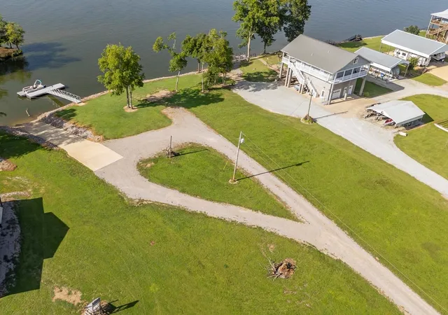 3rd image of 630 Connie Beth Ln, Savannah, TN 38372 | MLS# 3256058