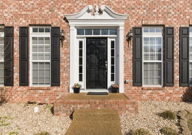Photo 3 of Sale Pending at 1005 Valley Cvs Ct, Nashville, TN 37221 | MLS# 3256094 | Listing updated on 2026-09-02
