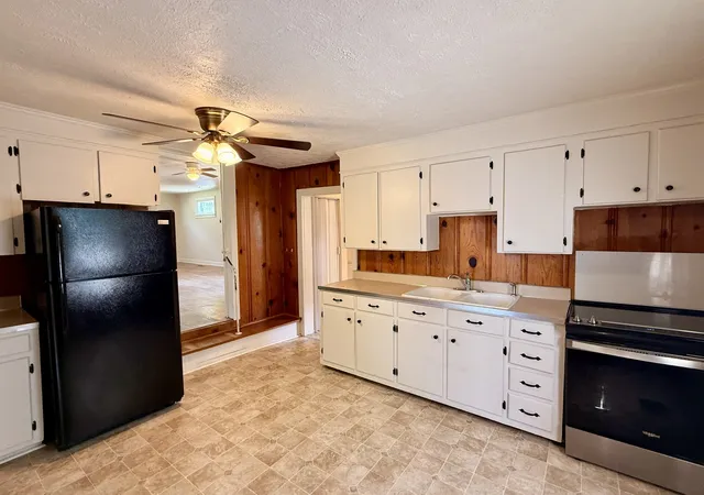 Homes for sale in Gallatin, TN | 629 Martha Ave, Gallatin, TN 37066 | MLS# 3256182