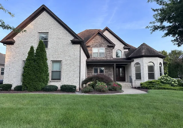 Homes for sale in Murfreesboro, TN | 1929 Fairhaven Ln, Murfreesboro, TN 37128 | MLS# 3256242