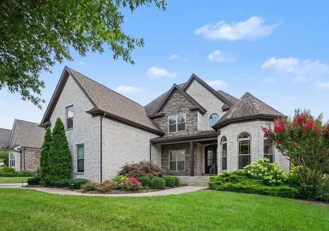 Homes for sale in Murfreesboro, TN | 1929 Fairhaven Ln, Murfreesboro, TN 37128 | MLS# 3256242