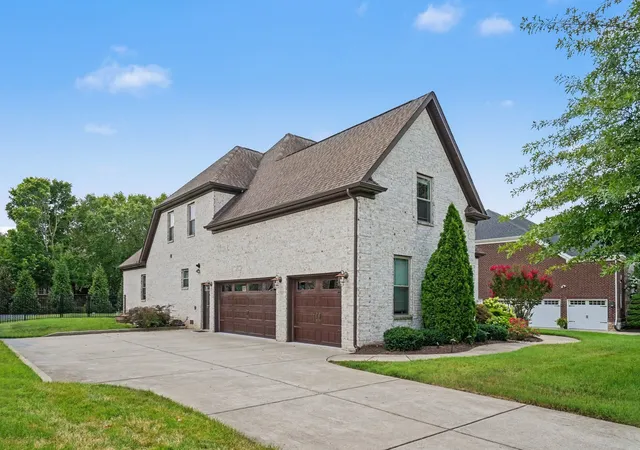Homes for sale in Murfreesboro, TN | 1929 Fairhaven Ln, Murfreesboro, TN 37128 | MLS# 3256242