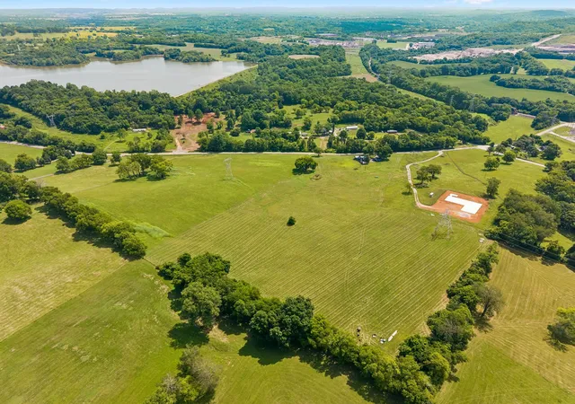 Photo 2 of Single family home for sale at 787 Theta Pike, Columbia, TN 38401 | MLS# 3256279 | Listing updated on 2026-07-17