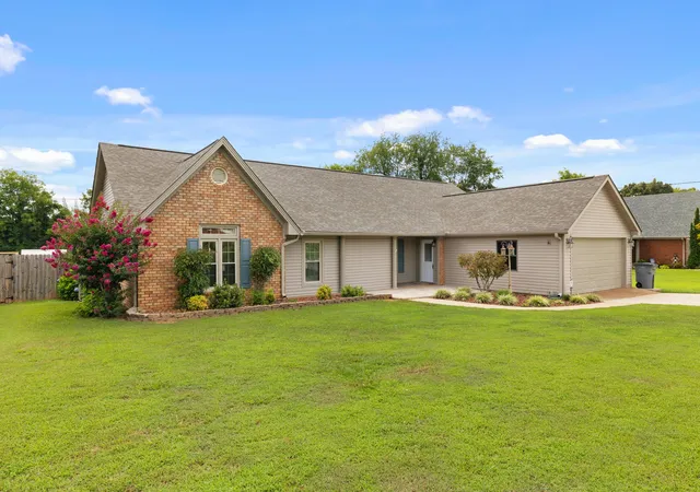 40th image of 215 Oakview Cir, Killen, AL 35645 | MLS# 3256233
