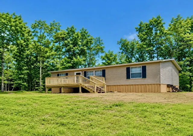 Homes for sale in Etowah, TN | 204 County Road 906, Etowah, TN 37331 | MLS# 3256216