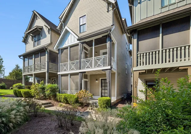 Photo 2 of Single family home for sale at 602 Centerpoint Ln, Nashville, TN 37209 | MLS# 3594530 | Listing updated on 2026-09-27