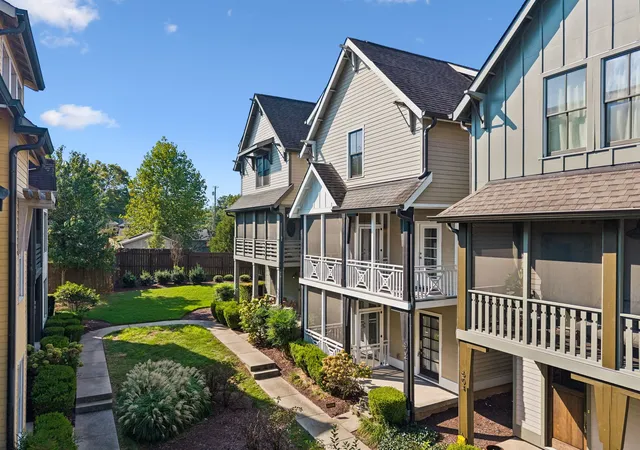 Photo 3 of Single family home for sale at 602 Centerpoint Ln, Nashville, TN 37209 | MLS# 3594530 | Listing updated on 2026-09-27