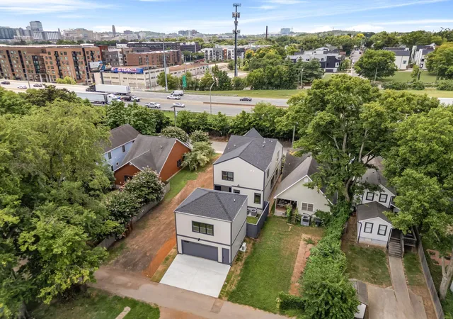 3rd image of 916 Morrison St, Nashville, TN 37208 | MLS# 3256474