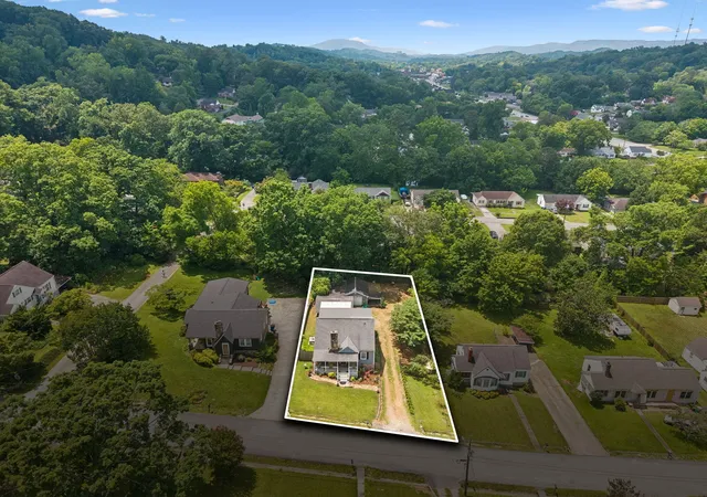 Homes for sale in Chattanooga, TN | 18 Orlando Dr, Chattanooga, TN 37415 | MLS# 3256290