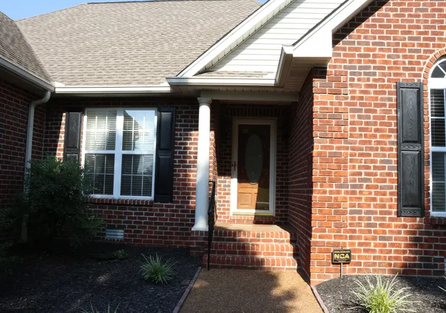 Homes for sale in Gallatin, TN | 332 Hazeltine Dr, Gallatin, TN 37066 | MLS# 3256406