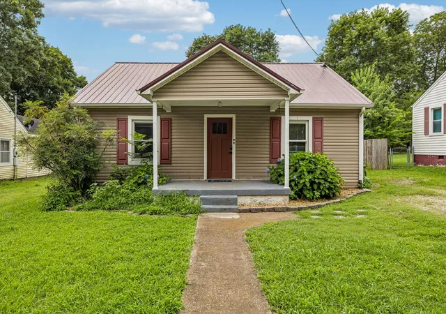 Homes for sale in Columbia, TN | 305 Eugene Rd, Columbia, TN 38401 | MLS# 3265730