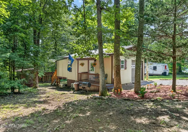 Homes for sale in Crossville, TN | 207 David Crockett Rd, Crossville, TN 38572 | MLS# 3256358