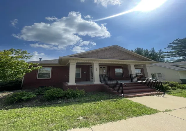 Homes for sale in Lawrenceburg, TN | 219 Waterloo St, Lawrenceburg, TN 38464 | MLS# 3256574
