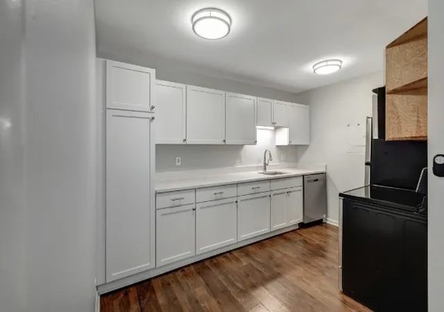 Photo 3 of Condo for sale at 3600 Hillsboro Pike #E6, Nashville, TN 37215 | MLS# 3262911 | Listing updated on 2026-08-20